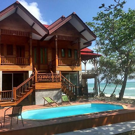 Phuphat Beach Resort Khanom Exterior foto