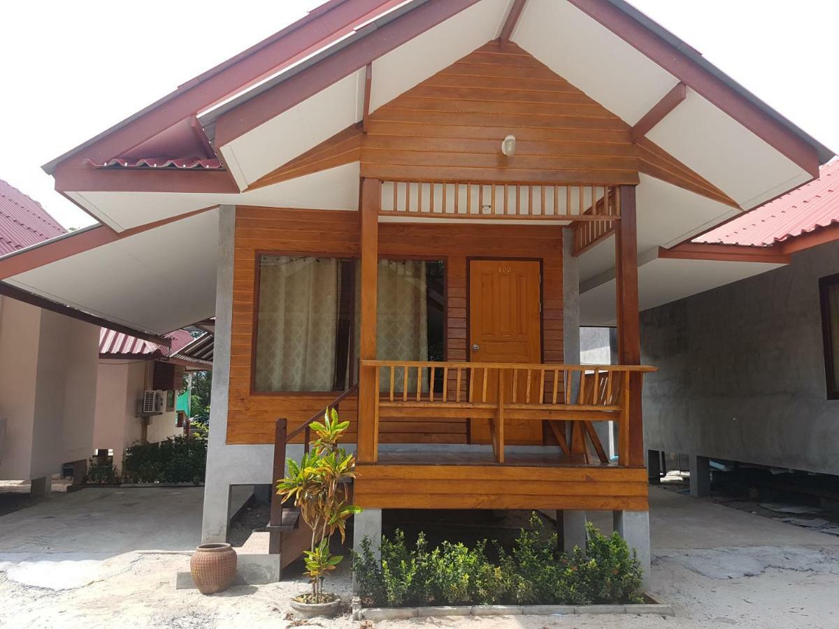 Phuphat Beach Resort Khanom Exterior foto