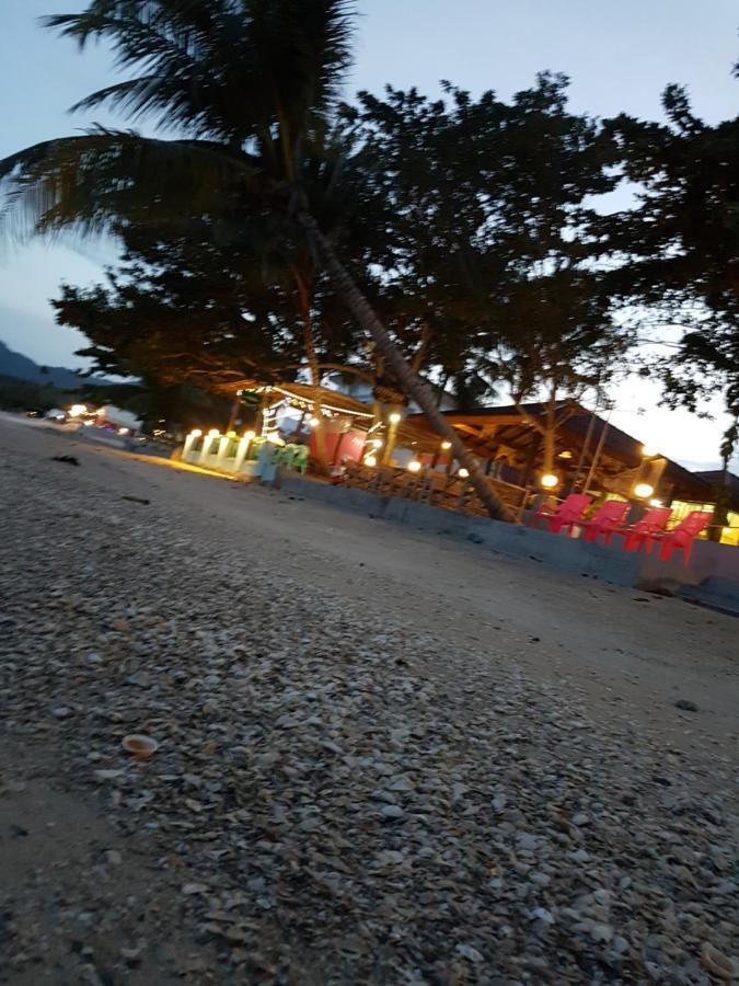 Phuphat Beach Resort Khanom Exterior foto